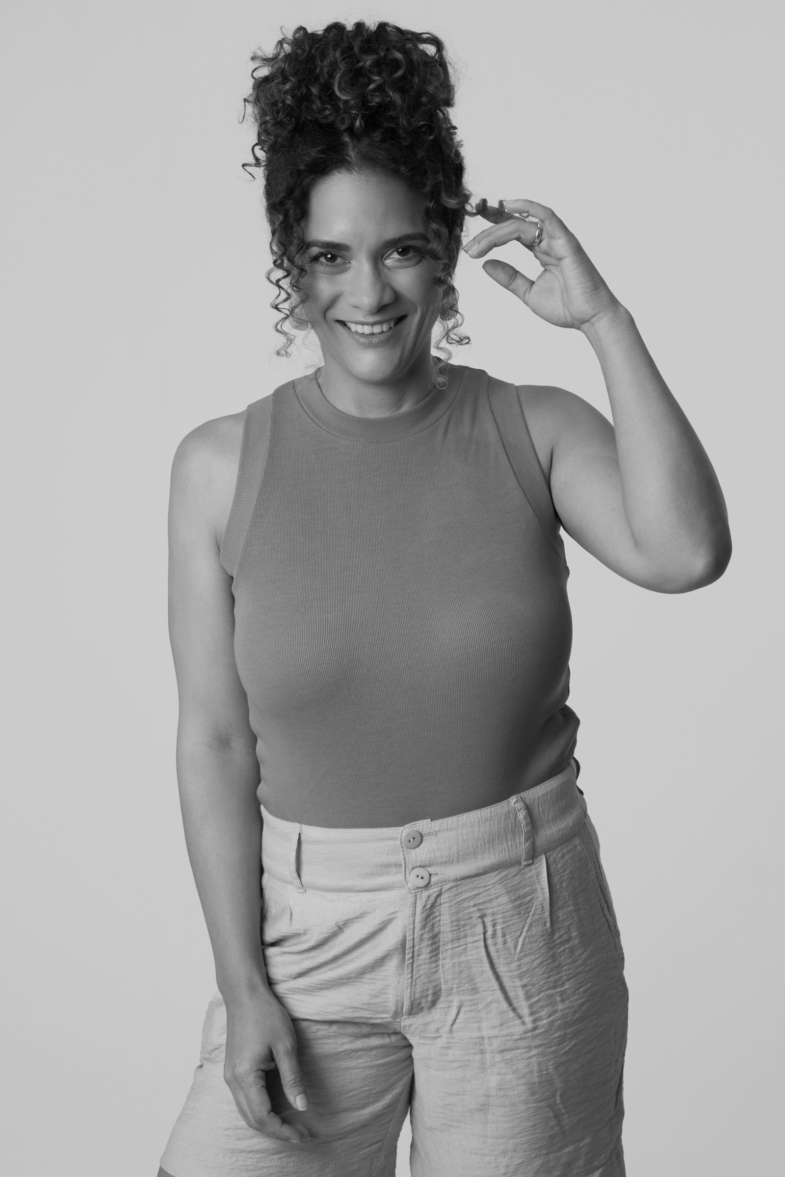 50083 Gabriela Belmont de Farias0629-2