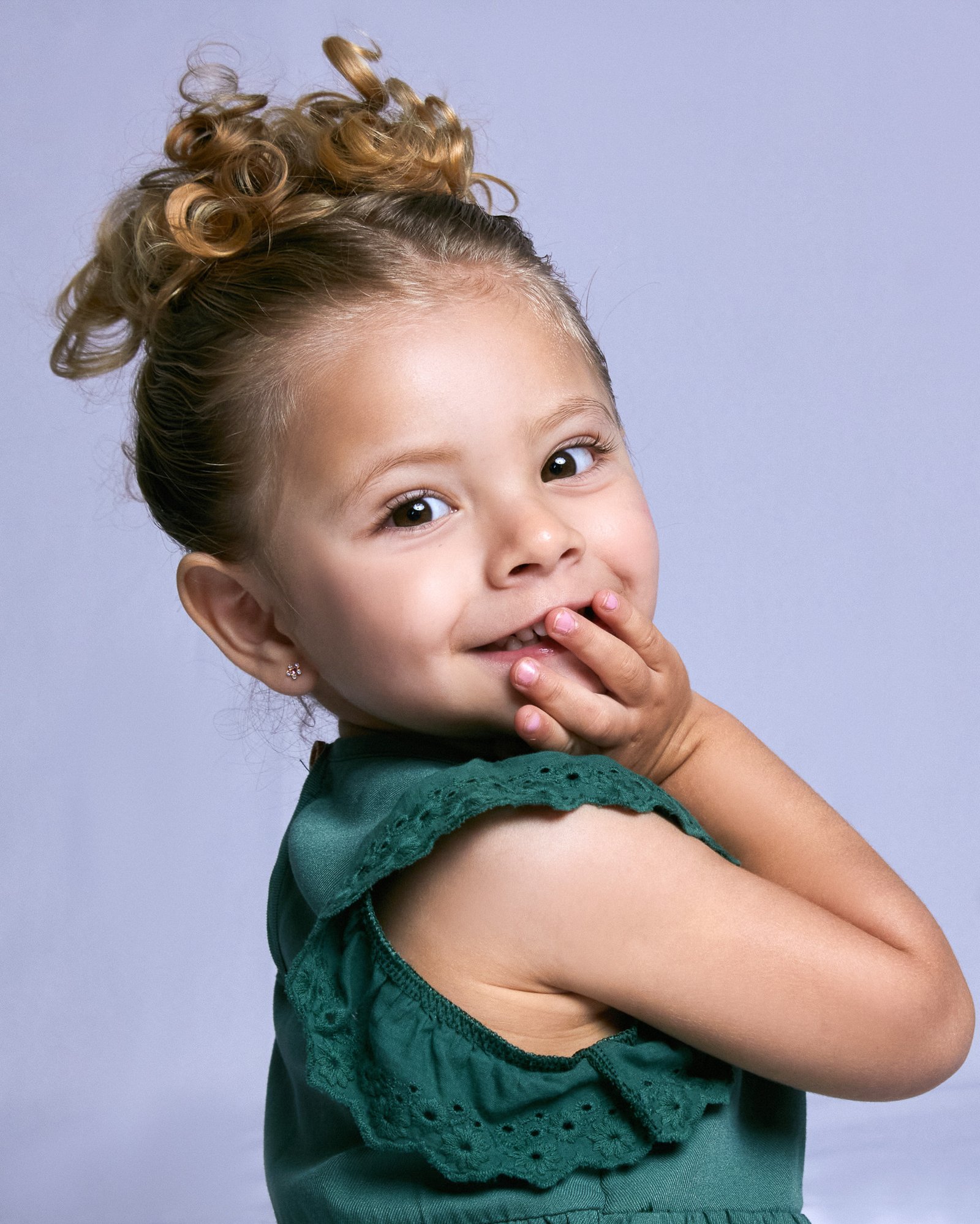 BELLA DE OLIVEIRA MAIDA 3