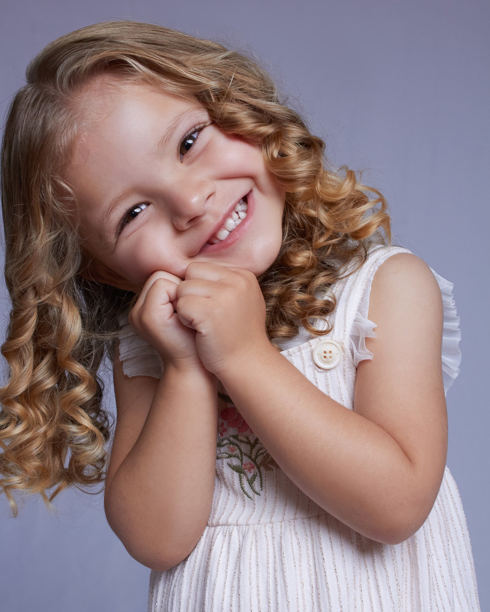 BELLA DE OLIVEIRA MAIDA