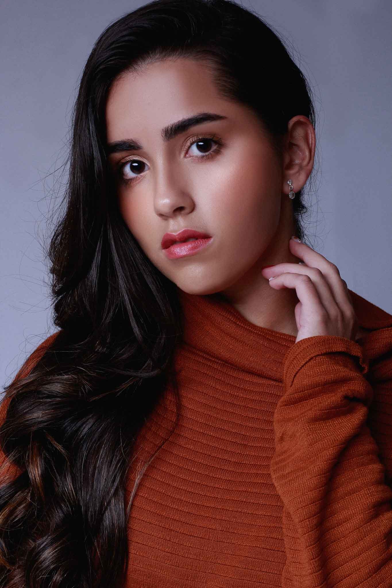 50705 Leticia Vitoria de Lana Oliveira (4)